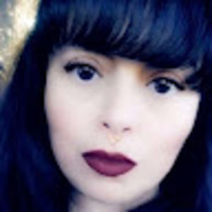 Meet your Posher, Stela